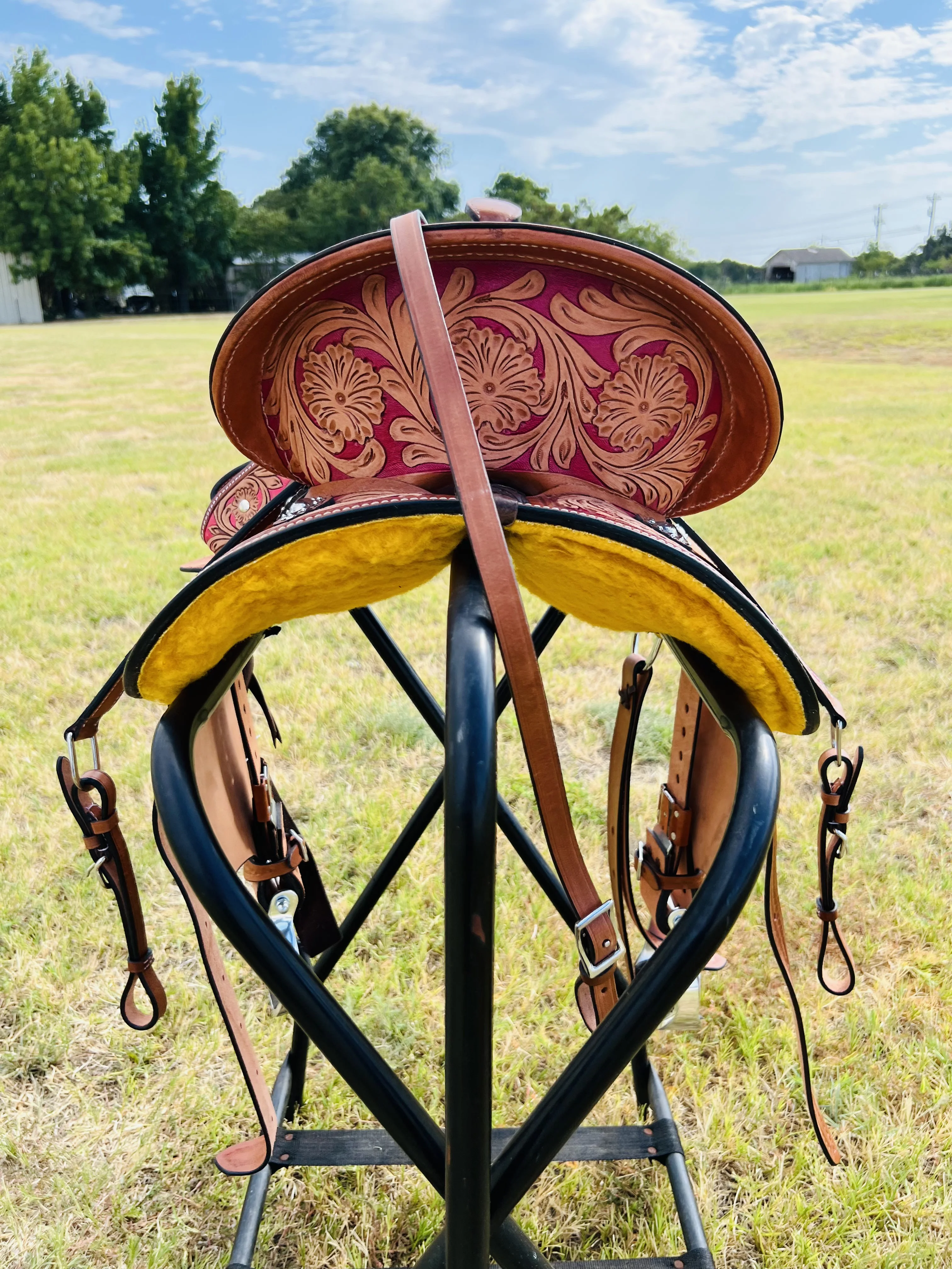 Resistance Adult Western Horse Barrel Saddle For Horse Riding | Floral Tooled With Silver Conchos | Genuine Leather 14