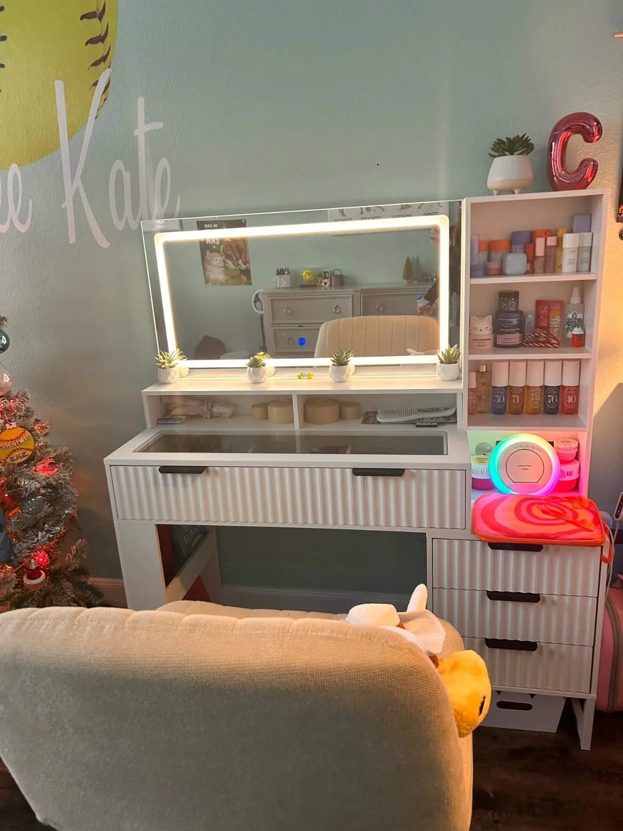 Vanity Table Set with Mirrors and Adjustable Lights ,Makeup vanity With Power Outlet for Bedroom Dressing Room,White