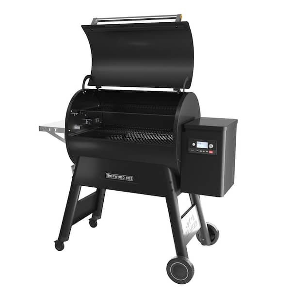 Ironwood 885 Wifi Pellet Grill and Smoker in Black
